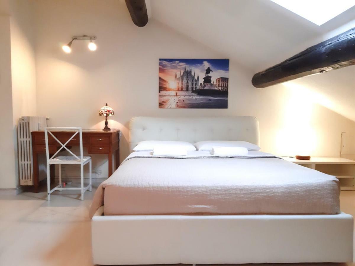 Apartamento Mansarda Porta Venezia Milán Exterior foto